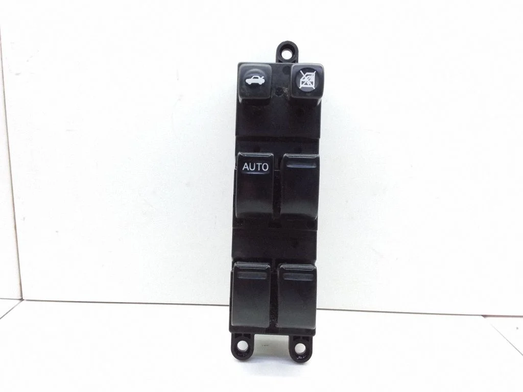 Electric window control switch 25401AV640