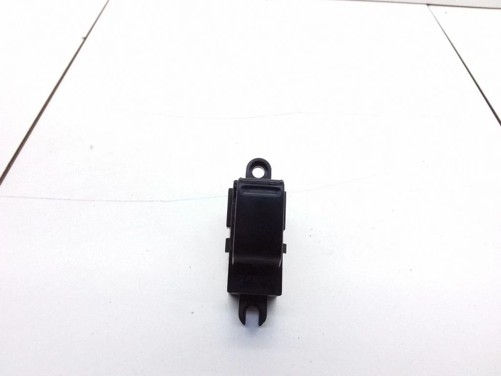 Electric window control switch 25411AV600