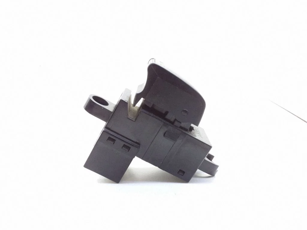 Electric window control switch 25411AV600