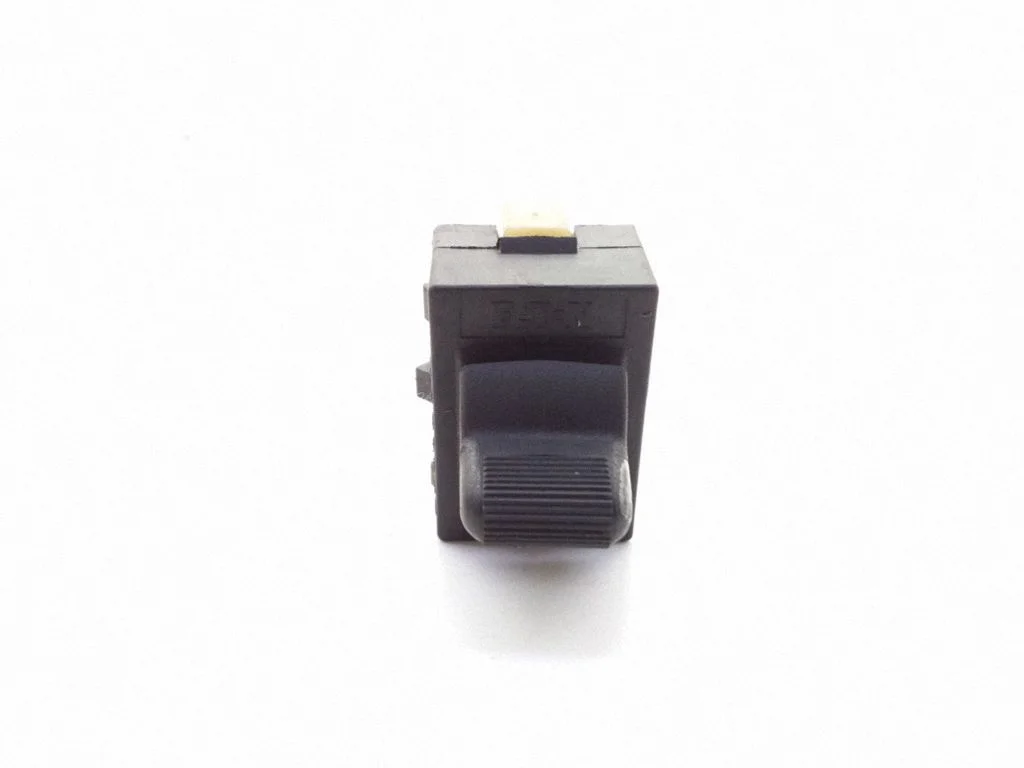 Elektrisko logu slēdzis 4373860