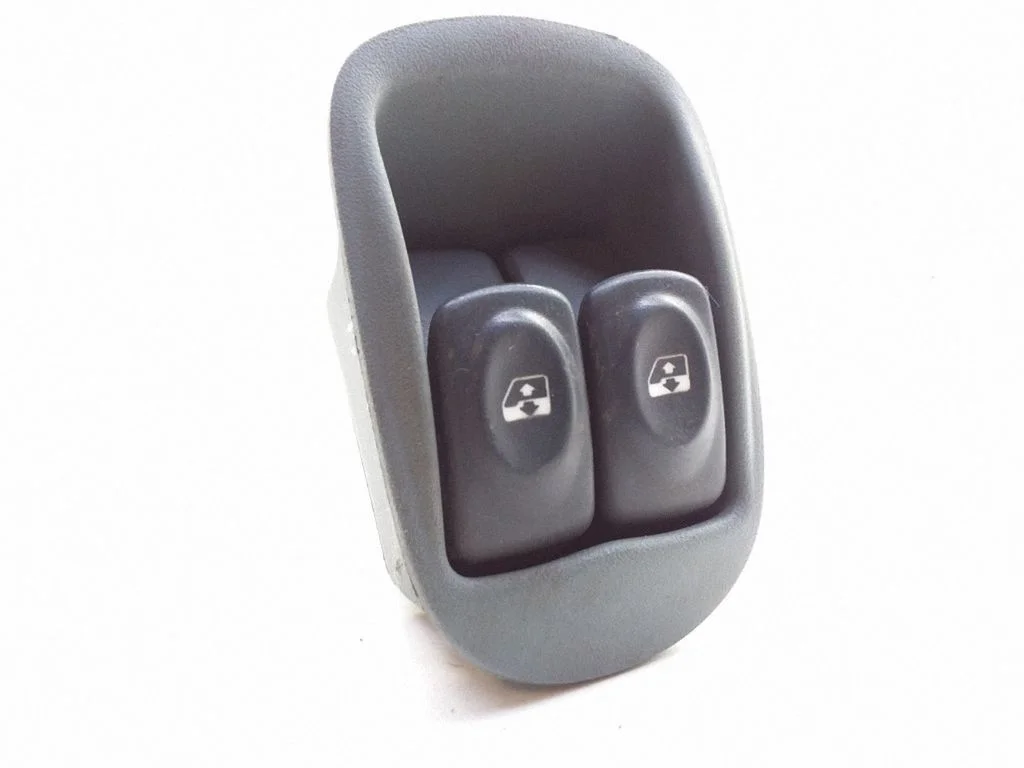 Electric window control switch 7700836269