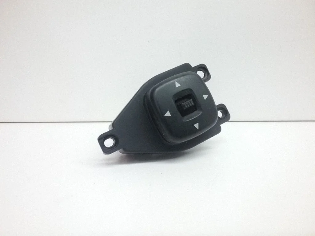 Electric window control switch – Mazda MPV II LW (1999-2007)