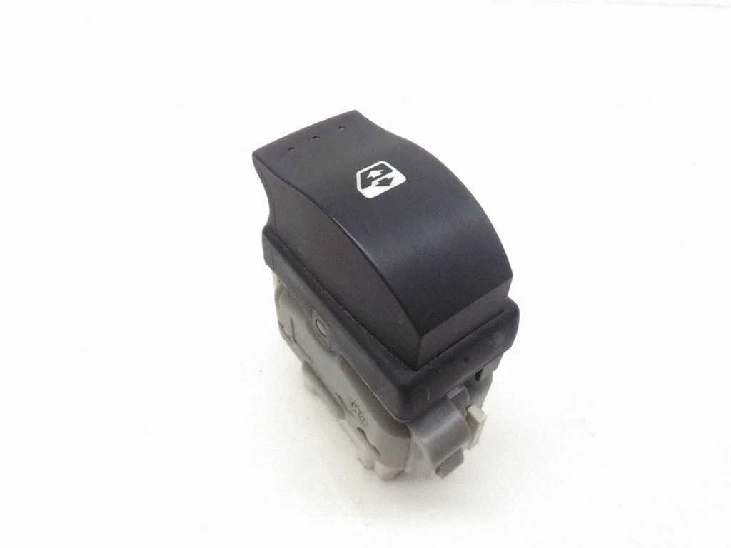 Electric window control switch – Renault Megane II (2002-2005)