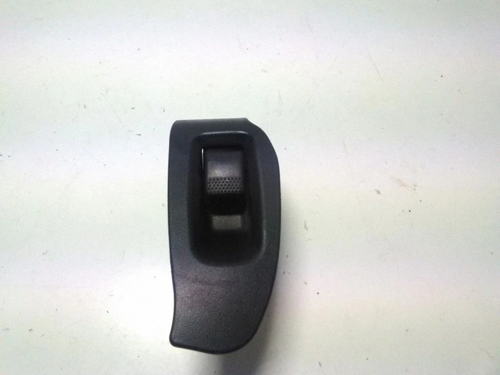 Electric window control switch 94266AE080