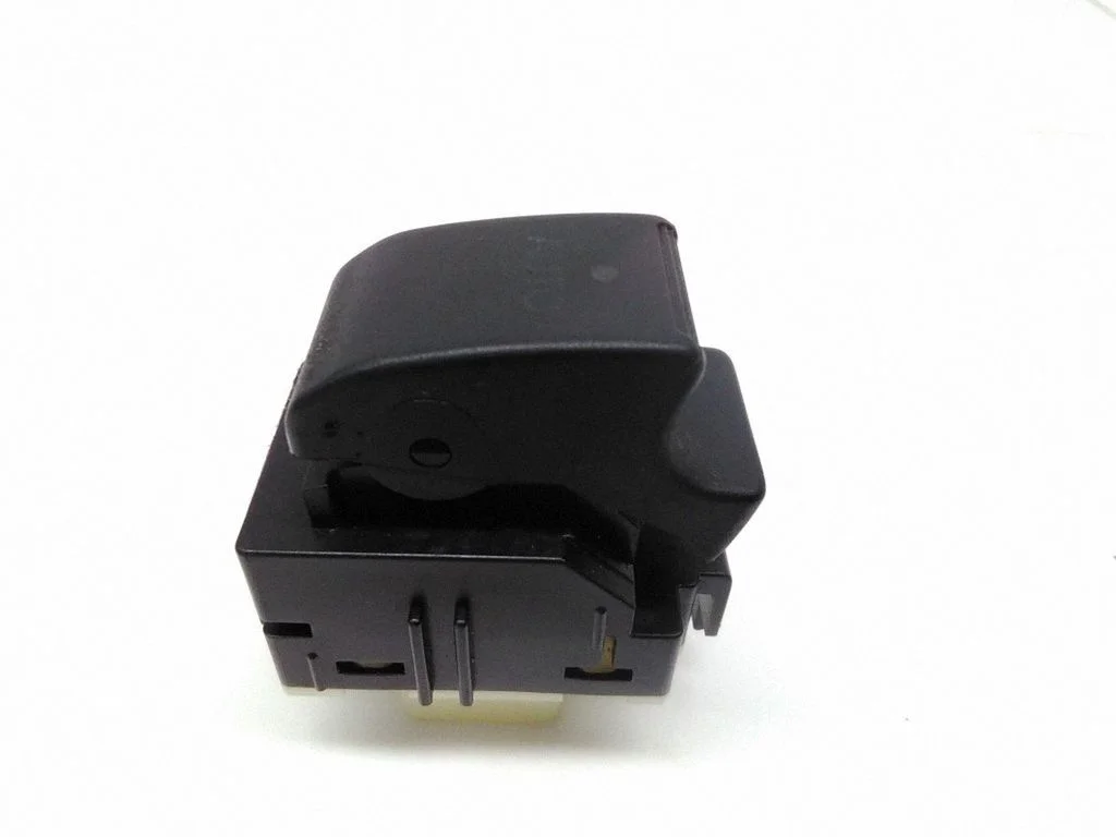 Electric window control switch 8481005050