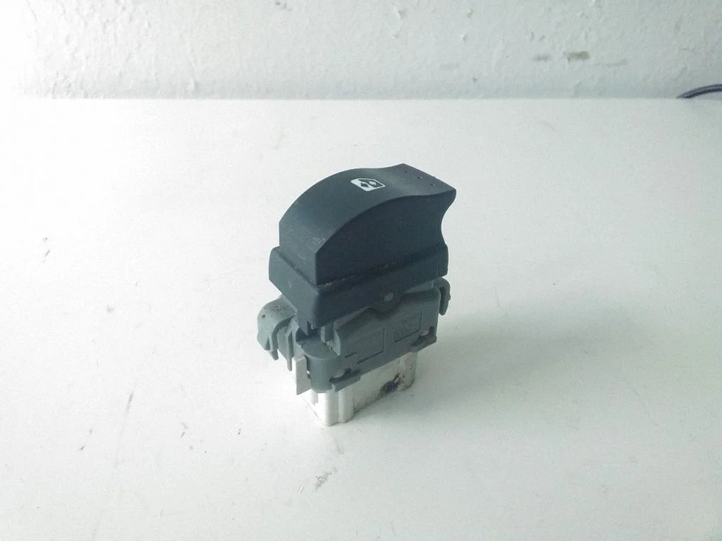 Elektriaknate lüliti 602508H