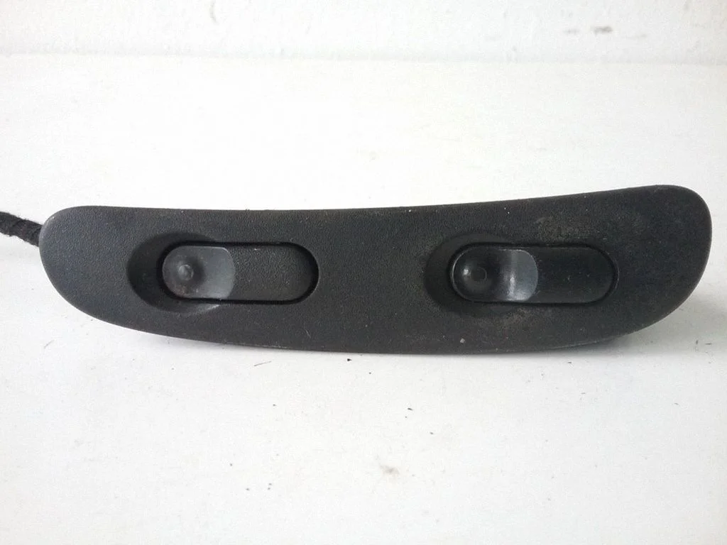 Electric window control switch 90433372