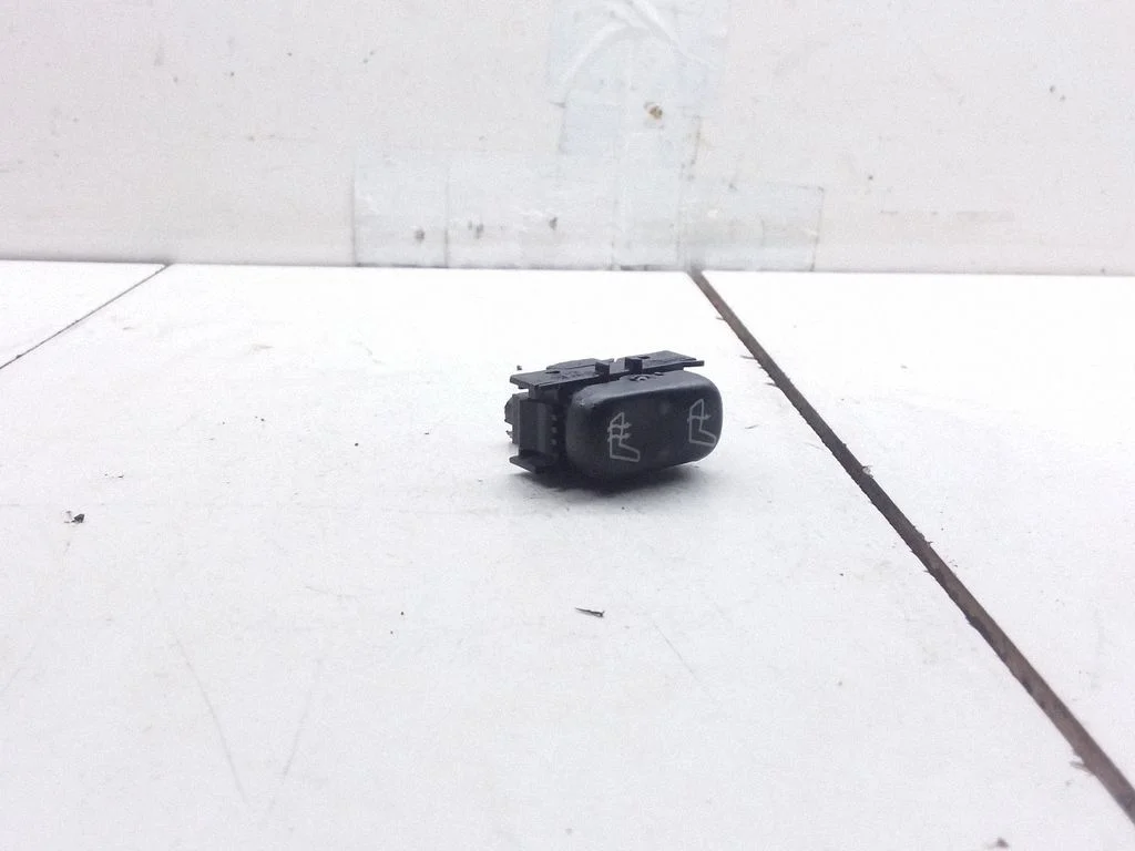 Seat heating switch – Mercedes-Benz ML-Class W163 (1997-2005)
