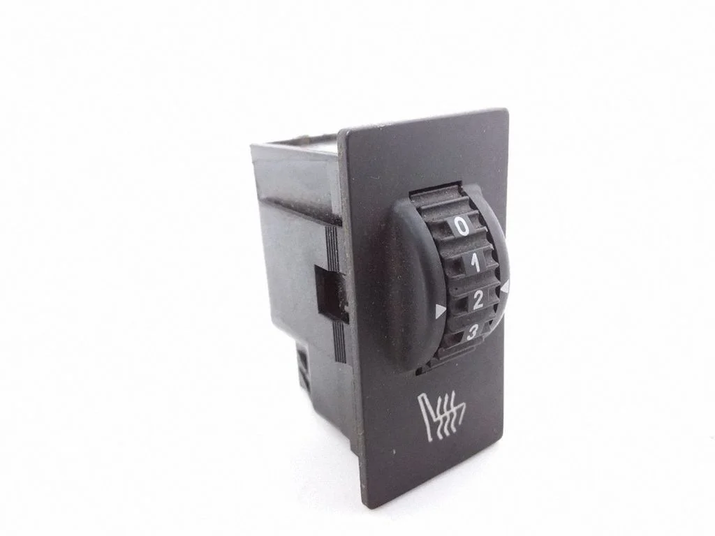 Seat heating switch 96476625