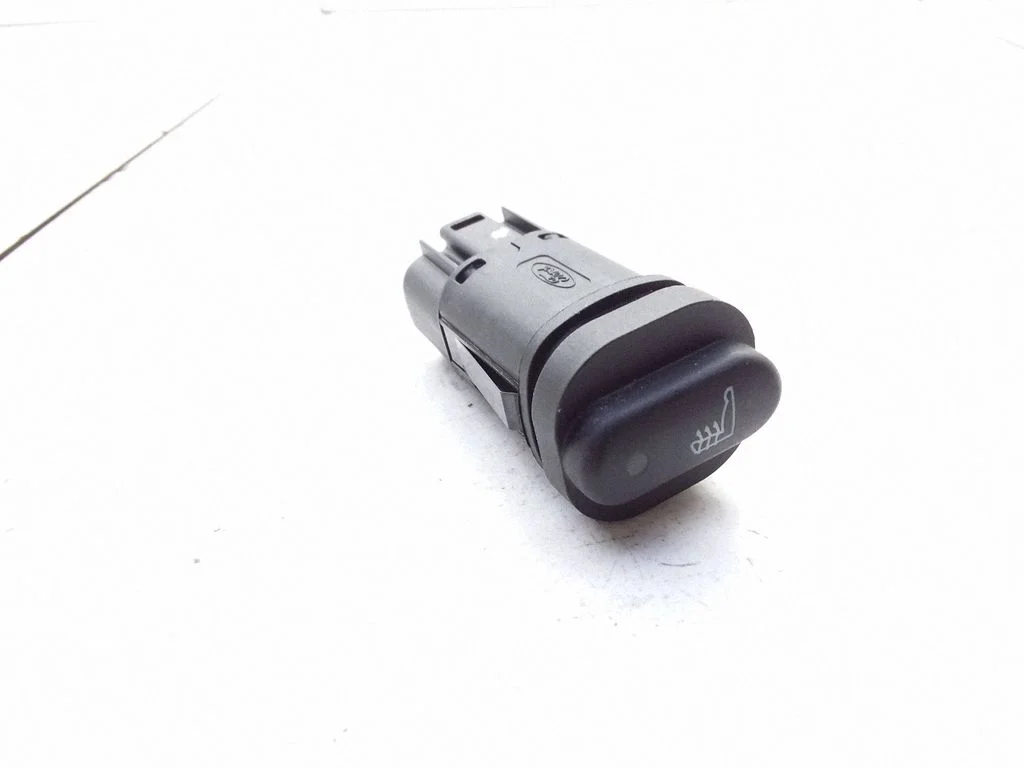 Sēdekļu apsildes slēdzis XR8314D695AA