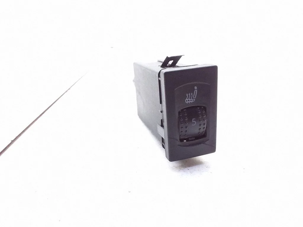 Seat heating switch – Volkswagen Sharan (2001-2010)