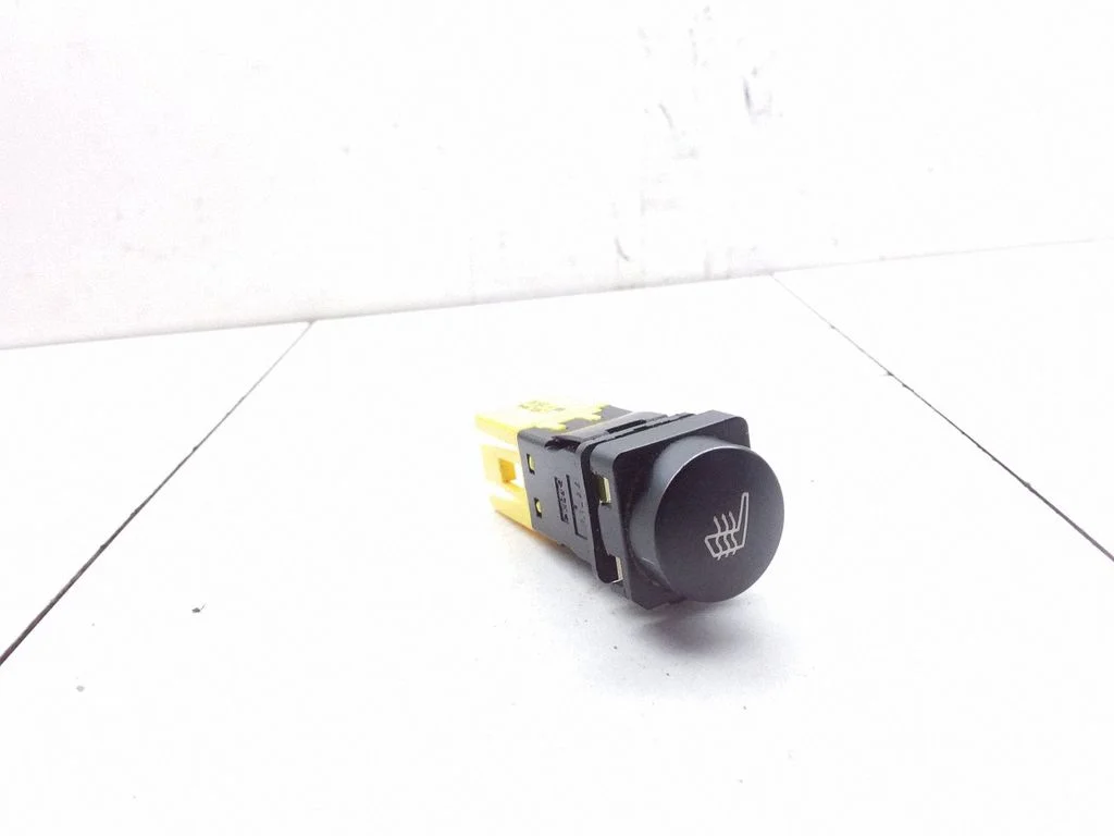 Seat heating switch 9646703577