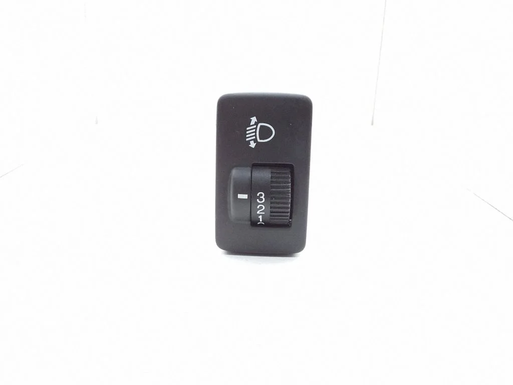 Headlight level height control switch M31062