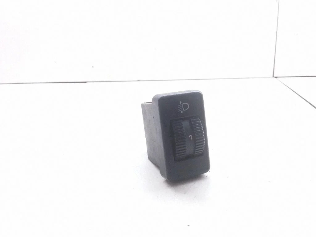 Headlight level height control switch – Volkswagen Transporter - Caravelle T4 (1991-2003)