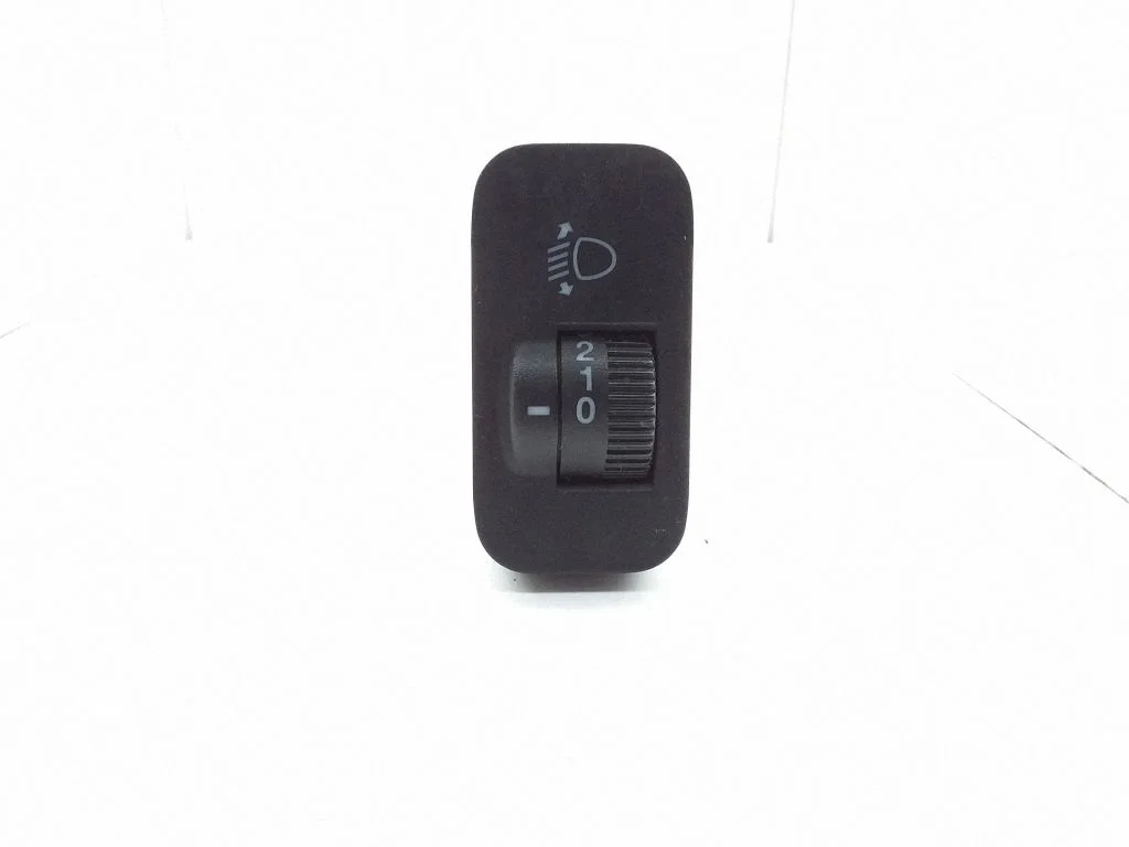 Headlight level height control switch – Honda Jazz (2002-2008)