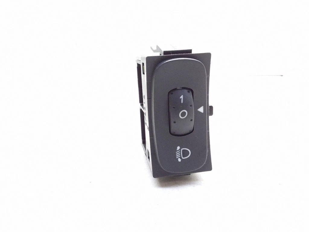 Lukturu augstuma regulēšanas slēdzis – Renault Laguna II (2001-2007)