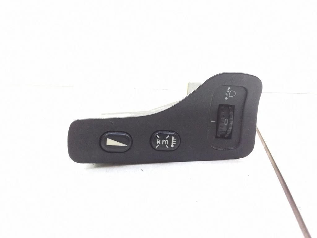 Headlight level height control switch