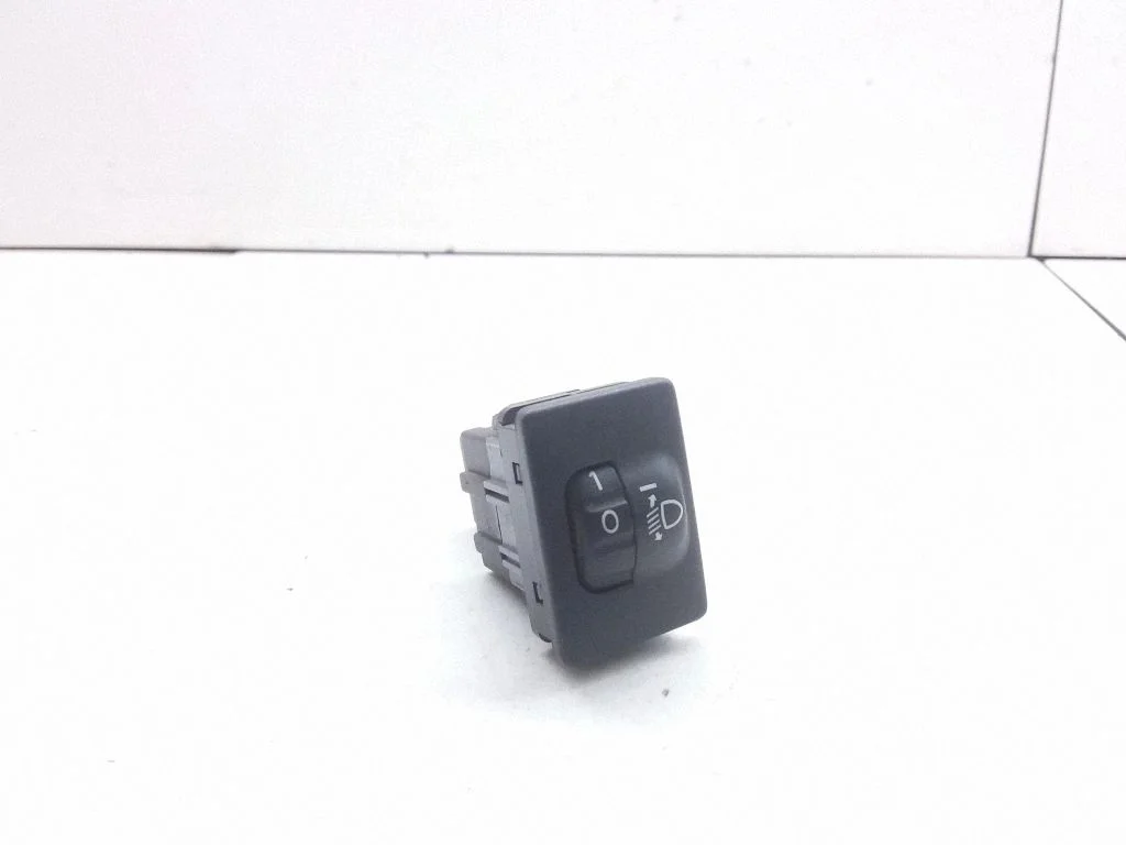 Headlight level height control switch – Toyota Auris 150 (2006-2012)
