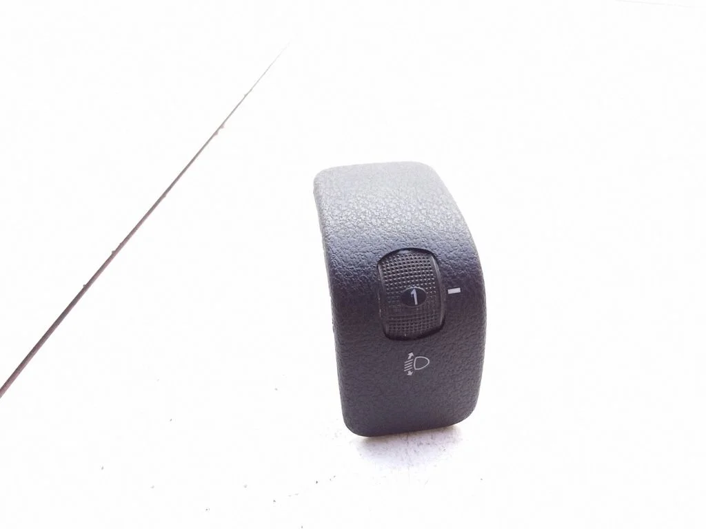 Lukturu augstuma regulēšanas slēdzis 26424A223