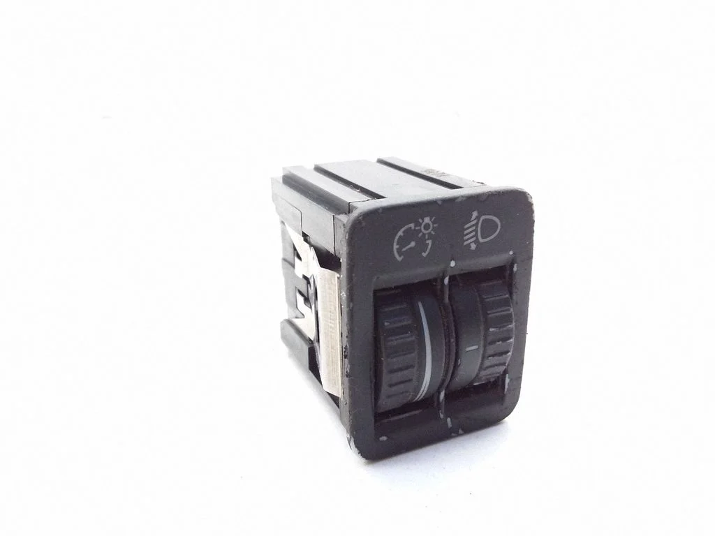 Headlight level height control switch – Volkswagen Passat B6 (2005-2010)