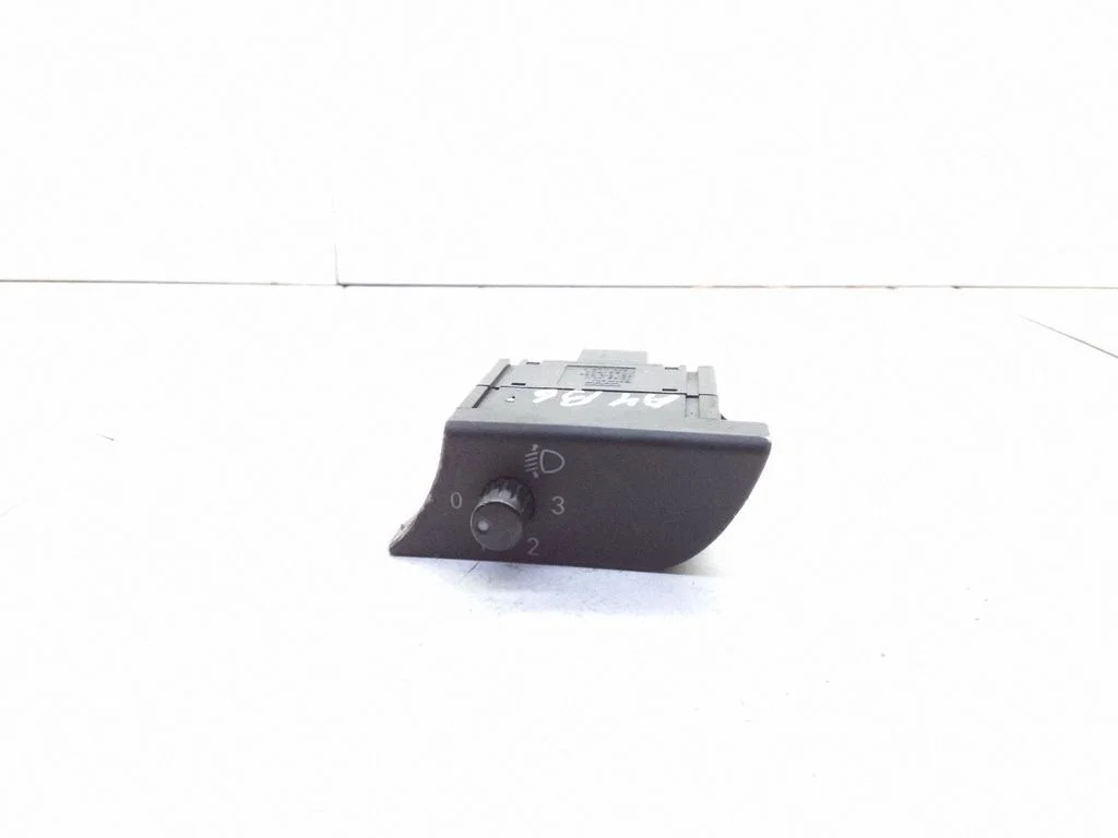 Headlight level height control switch 8E1919094