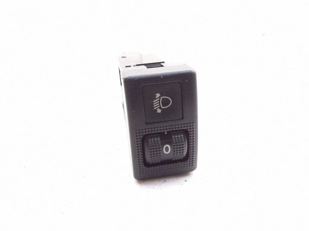 Headlight level height control switch – Mazda 6 (2002-2008)