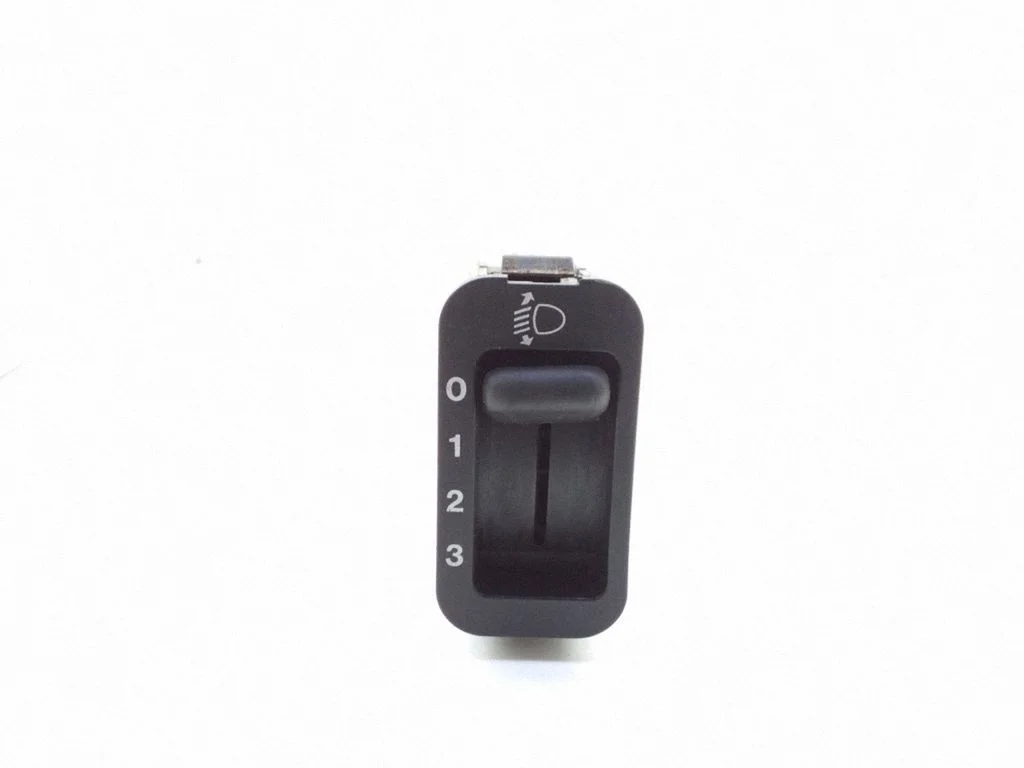 Regulator poziomu reflektorów – Honda Civic (1996-2000)