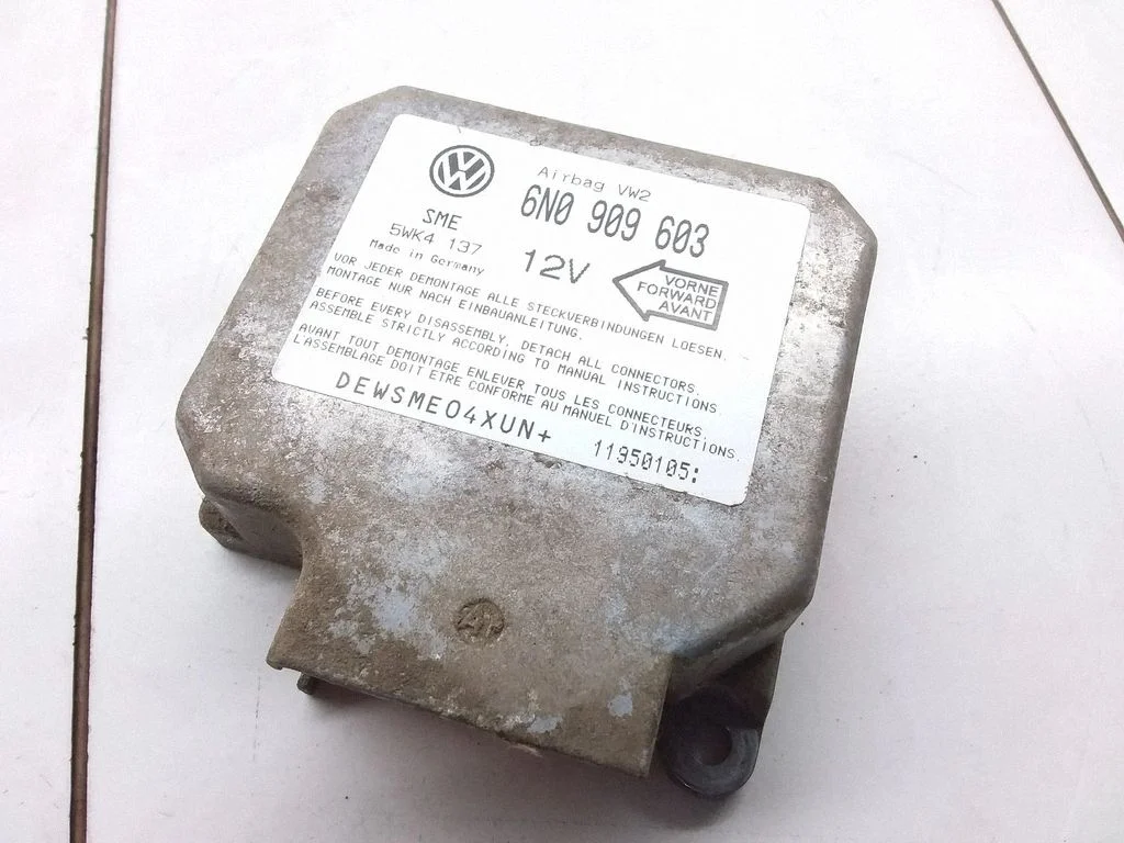 Drošības spilvenu vadības bloks – Volkswagen Golf III (1992-1997)