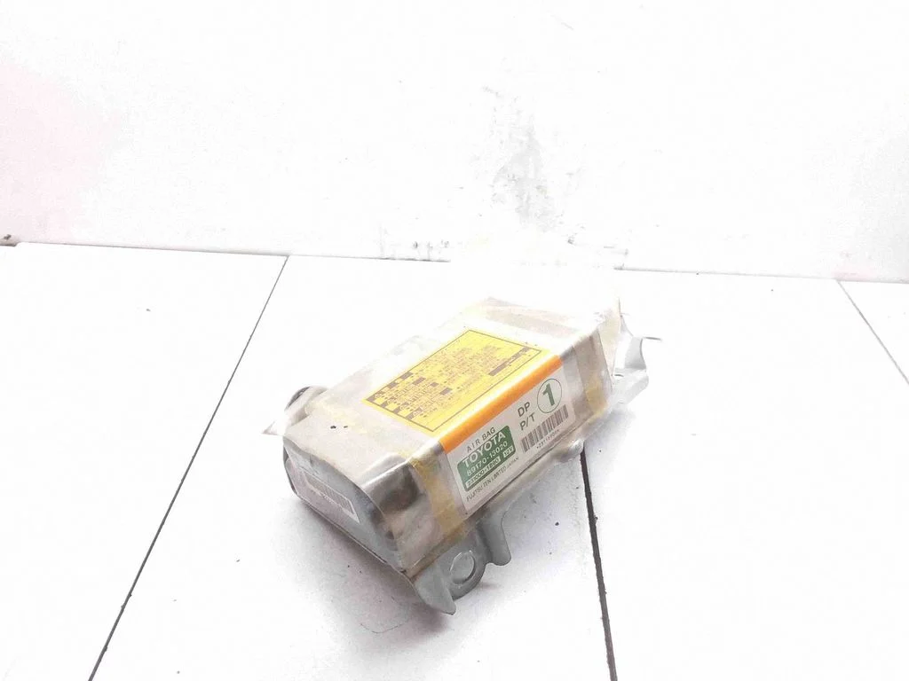 Drošības spilvenu vadības bloks – Toyota Corolla E100 (1991-1995)