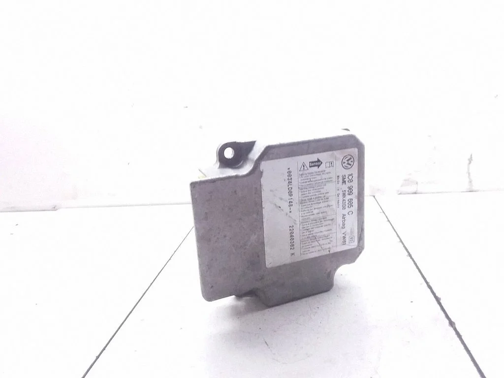 Drošības spilvenu vadības bloks – Volkswagen Passat B5.5 (2001-2005)
