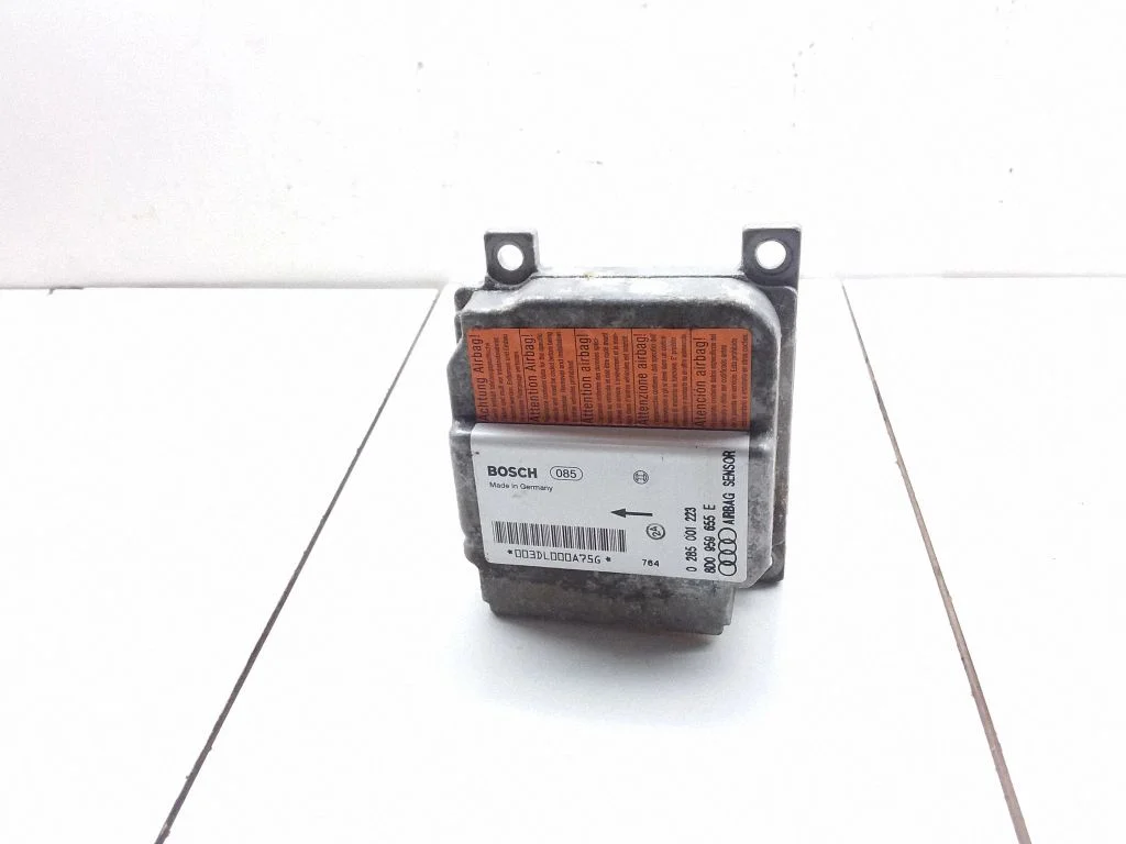 Airbag control unit/module – Audi A3 S3 8L (1996-2003)