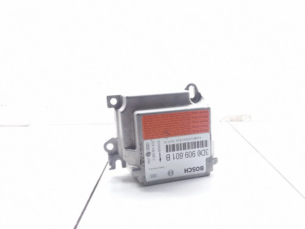 Airbag control unit/module – Volkswagen Touareg I (2002-2010)