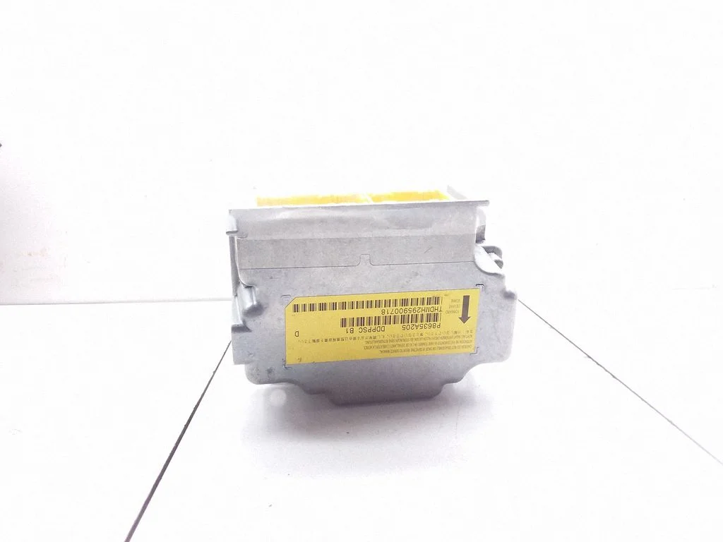 Airbag control unit/module P8635A205