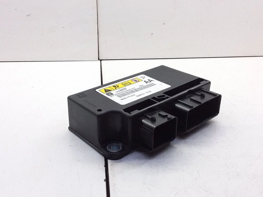 Airbag control unit/module – Opel Astra H (2004-2012)