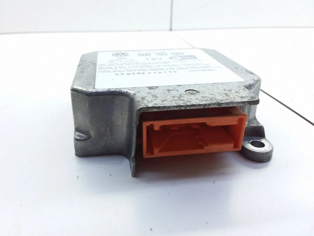 Drošības spilvenu vadības bloks 6N0909603