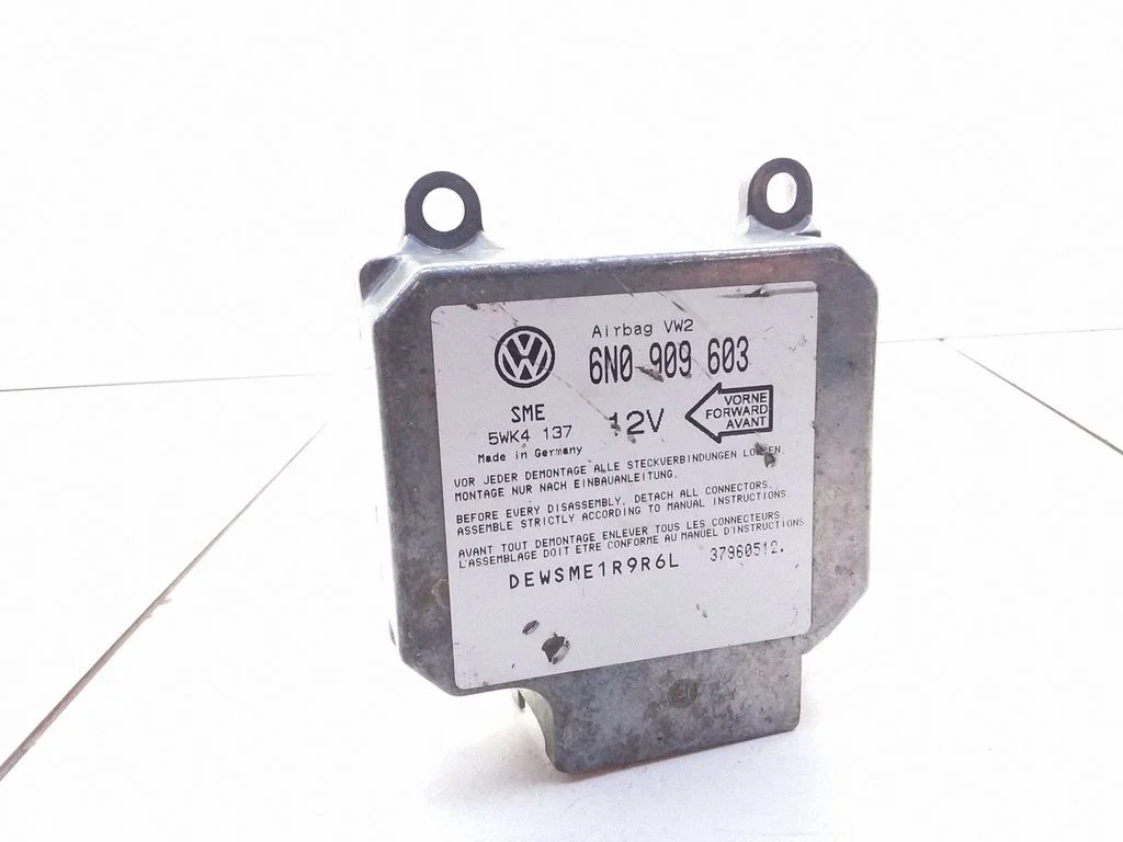 Drošības spilvenu vadības bloks – Volkswagen Passat B4 (1994-1996)