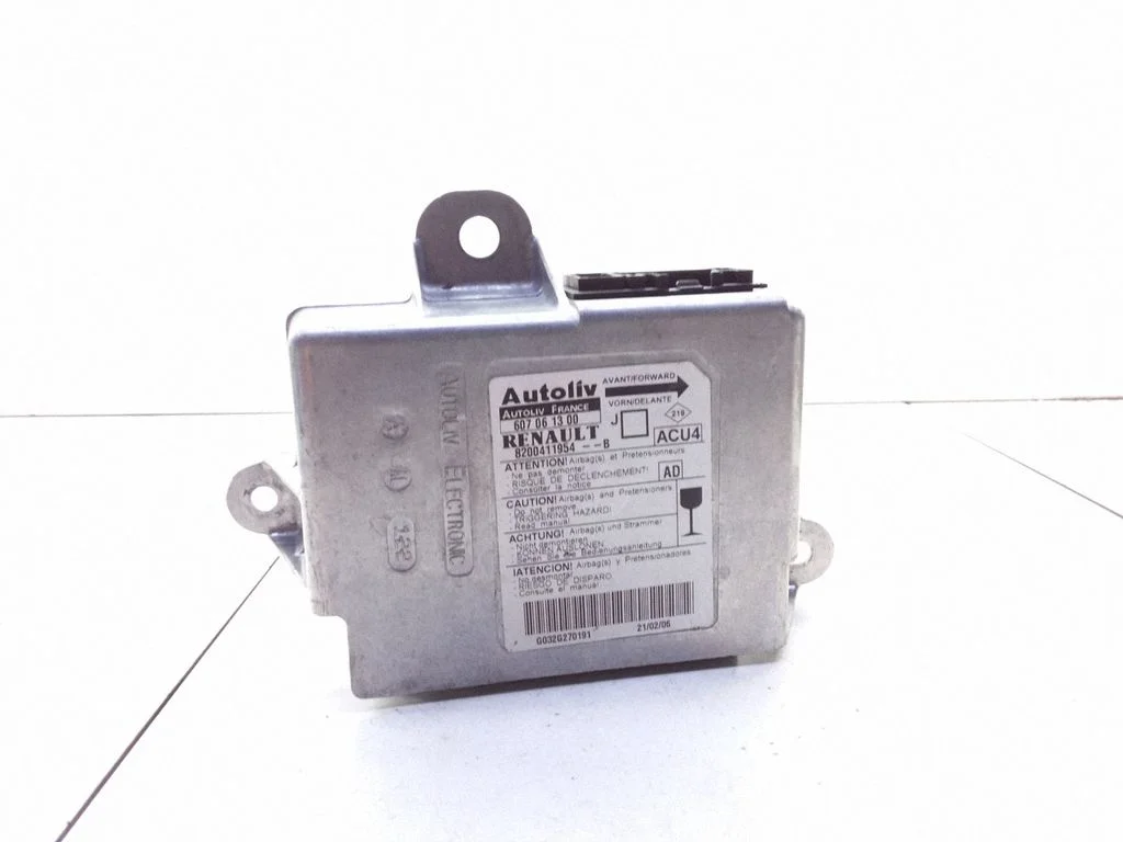 Airbag control unit/module 8200411954