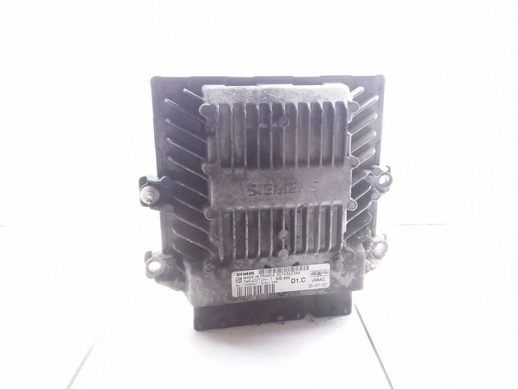 Sterownik silnika 30743623AA
