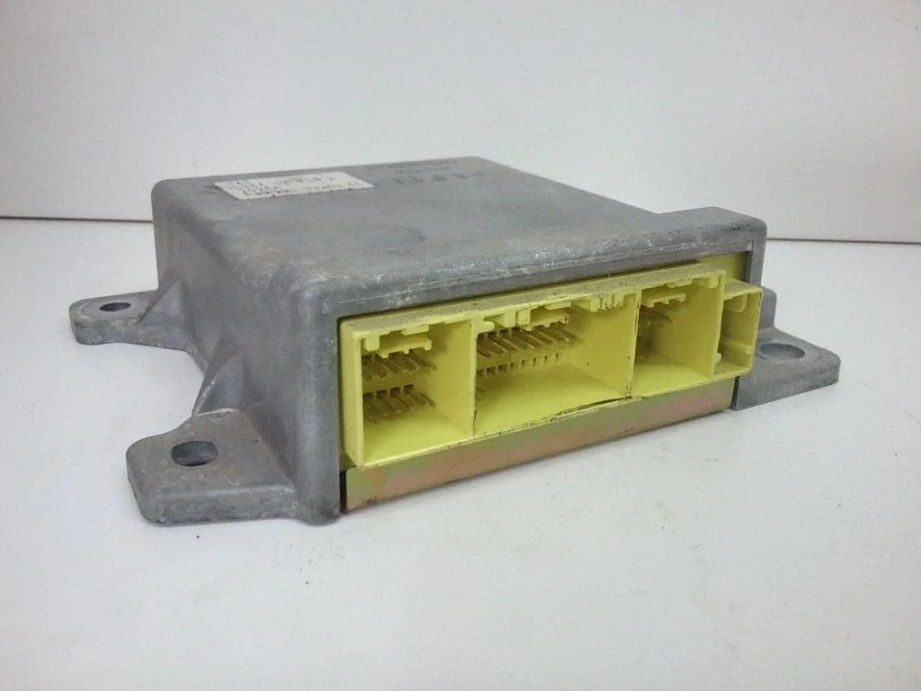 Airbag control unit/module – Mazda MPV II LW (1999-2007)