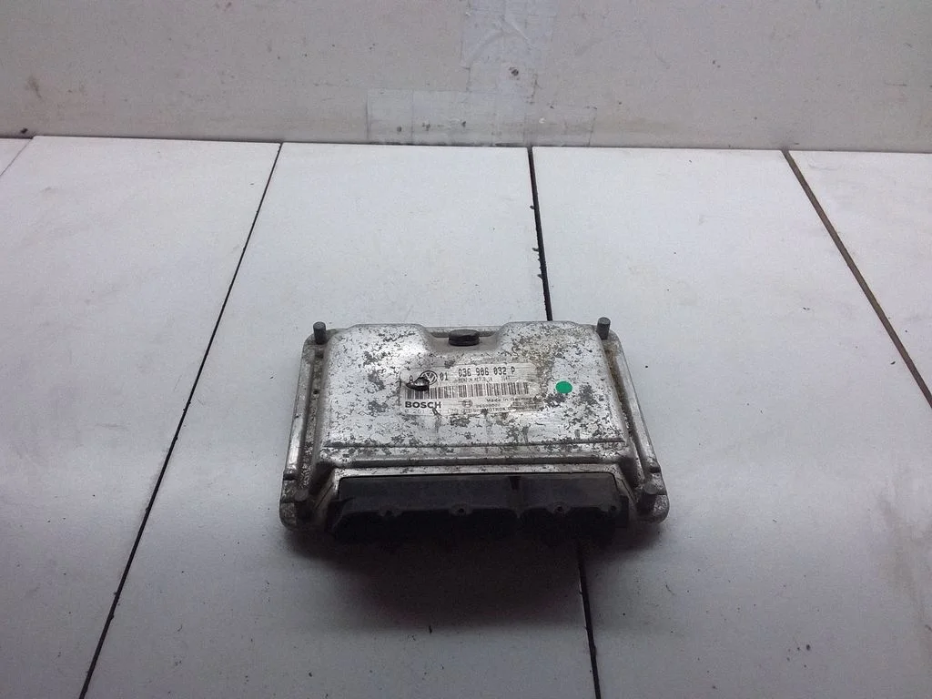 Engine control unit/module – Volkswagen Golf IV (1998-2005)