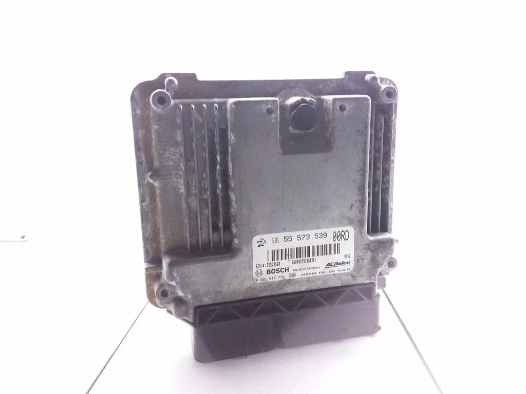 Dzinēja vadības bloks – Opel Insignia A (2008-2017)