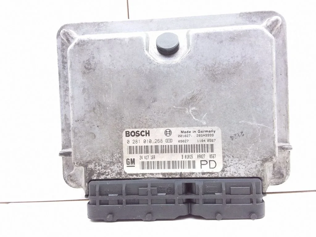 Dzinēja vadības bloks – Opel Zafira A (1999-2005)