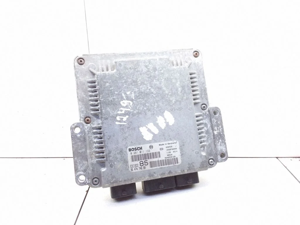 Dzinēja vadības bloks 9647474680