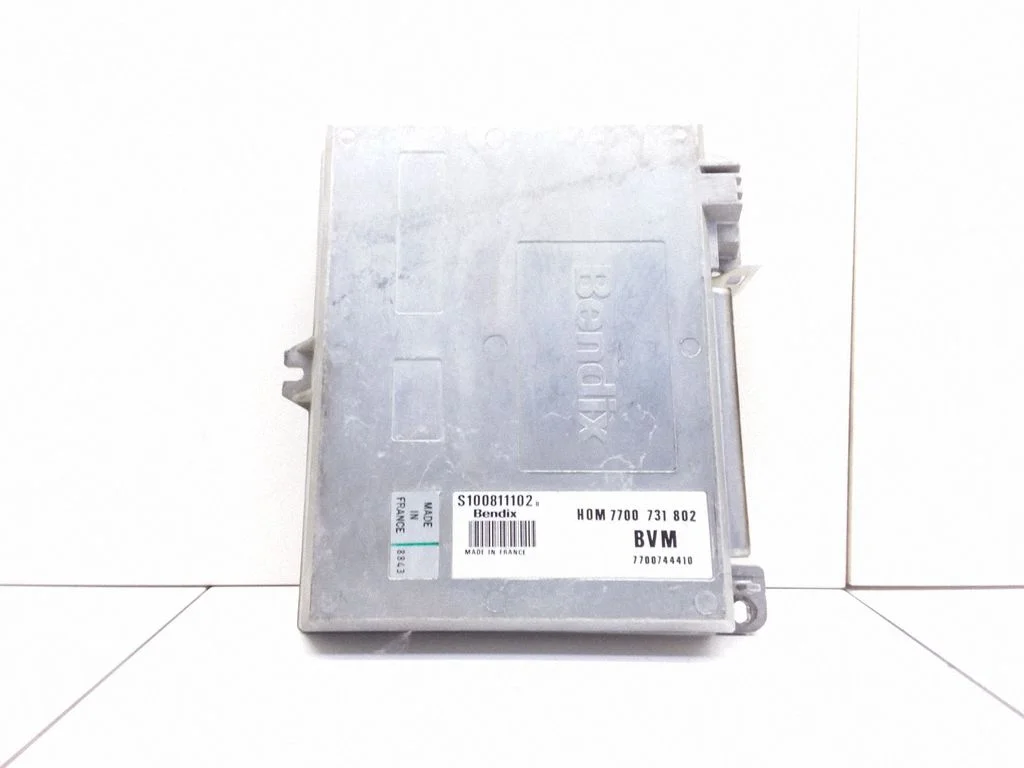 Engine control unit/module S100811102 – Renault 19 (1988-1996)