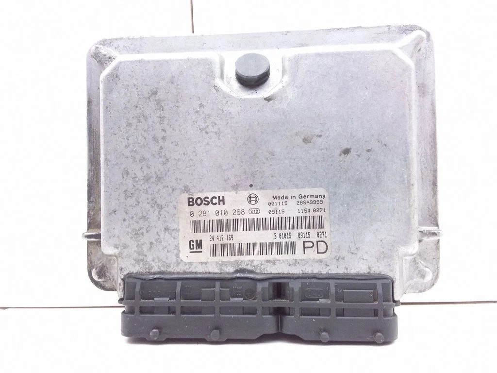 Dzinēja vadības bloks – Opel Zafira A (1999-2005)