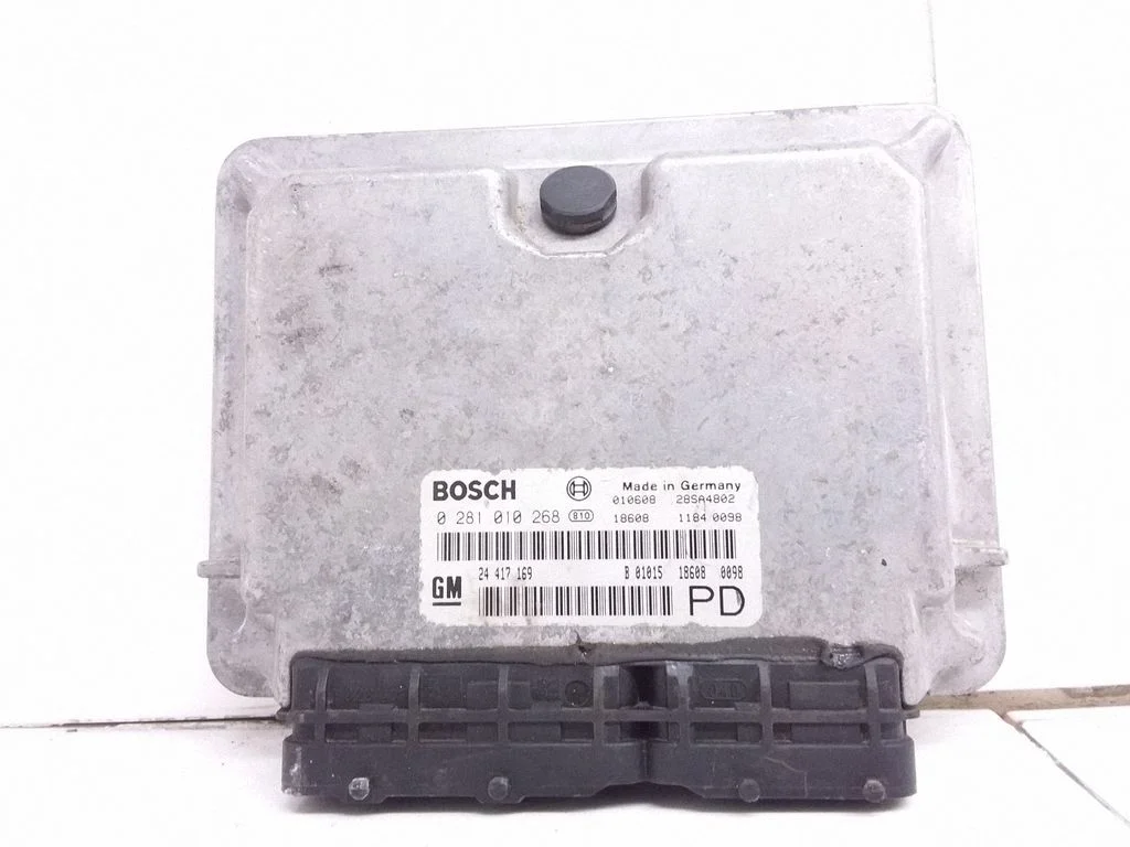 Dzinēja vadības bloks – Opel Zafira A (1999-2005)