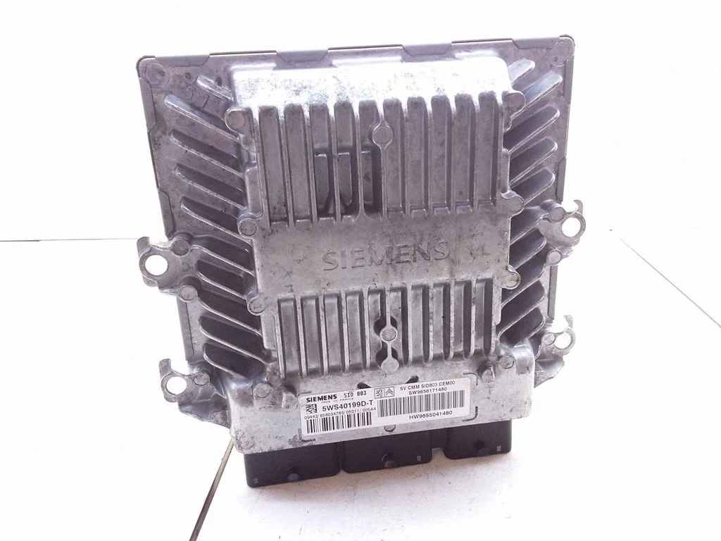 Dzinēja vadības bloks – Citroen C5 (2005-2008)