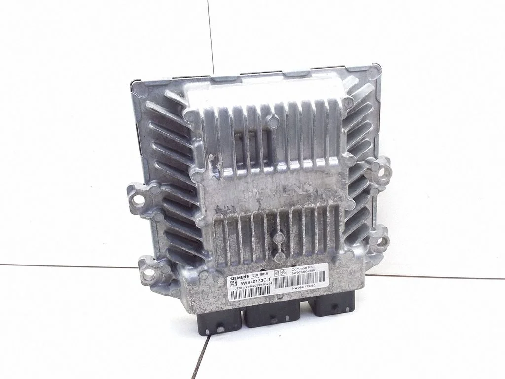 Dzinēja vadības bloks 9653059580