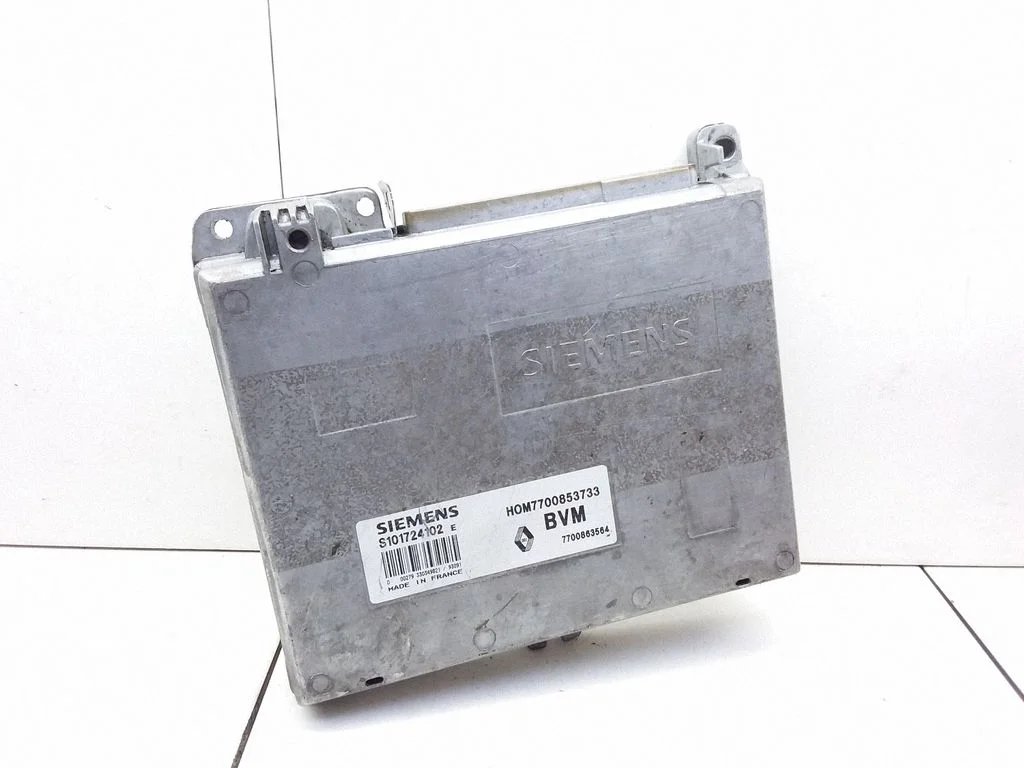 Dzinēja vadības bloks – Renault Safrane (1992-2000)