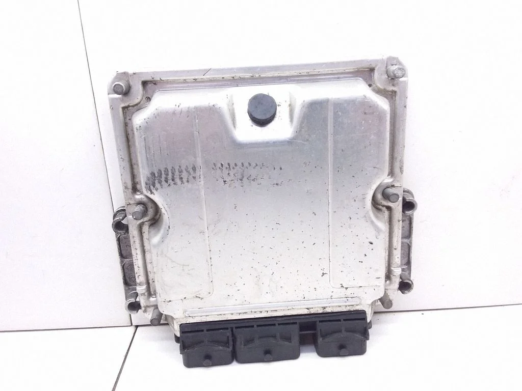 Engine control unit/module 9647693180